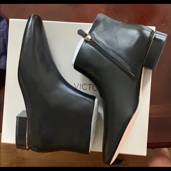 Black ankle booties - Picture 3 of 5